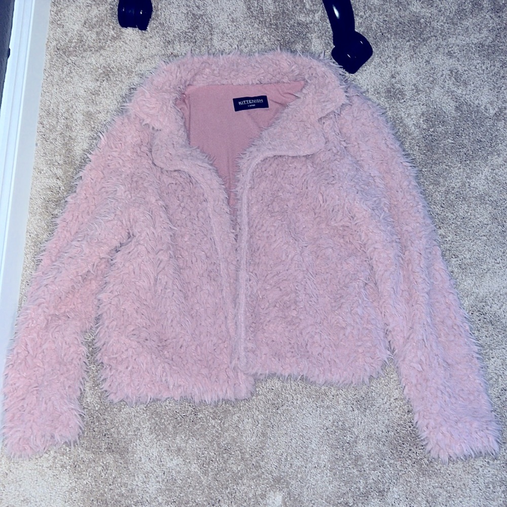 Kittenish jacket - Picture 2 of 2